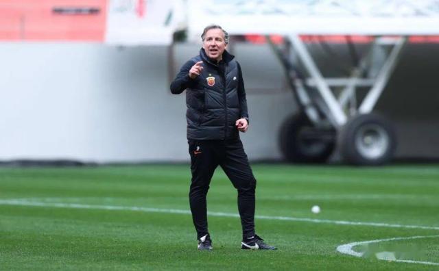 开云APP-海港欲用攻势足球诠释榜首战 哈维尔：此仗就要3分