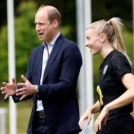 1656130511014011971.jpg 1656130511014011971.jpg